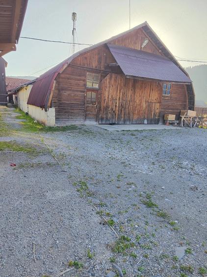 Spațiu comercial, de 865 mp, în Voșlăbeni