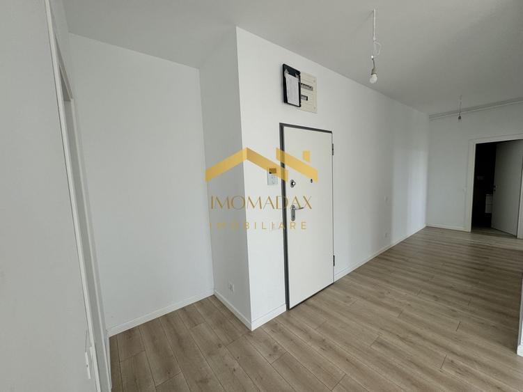 Penthouse cu 3 camere decomandat în Aradului