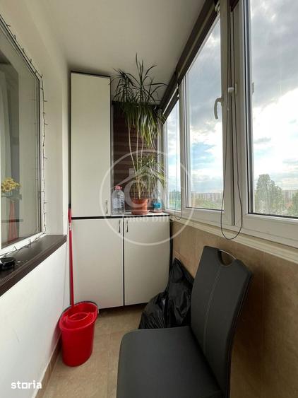 Apartament cu 3 camere decomandat în Decebal