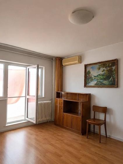 Apartament cu 2 camere semidecomandat în 13 Septembrie