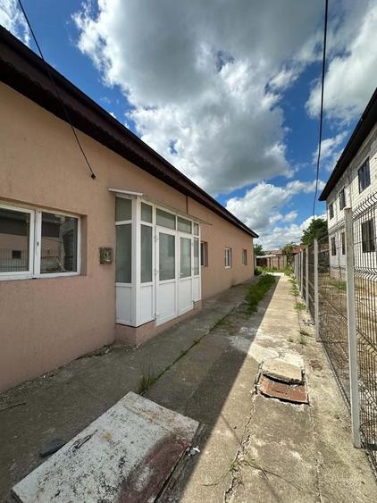 Casă cu 3 camere în Central