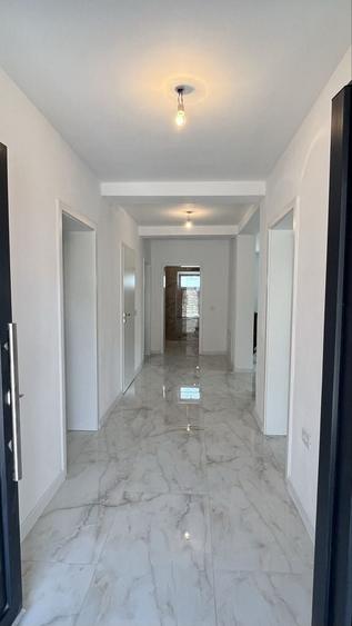 Casă cu 4 camere cu Teren 529 Mp în Șag