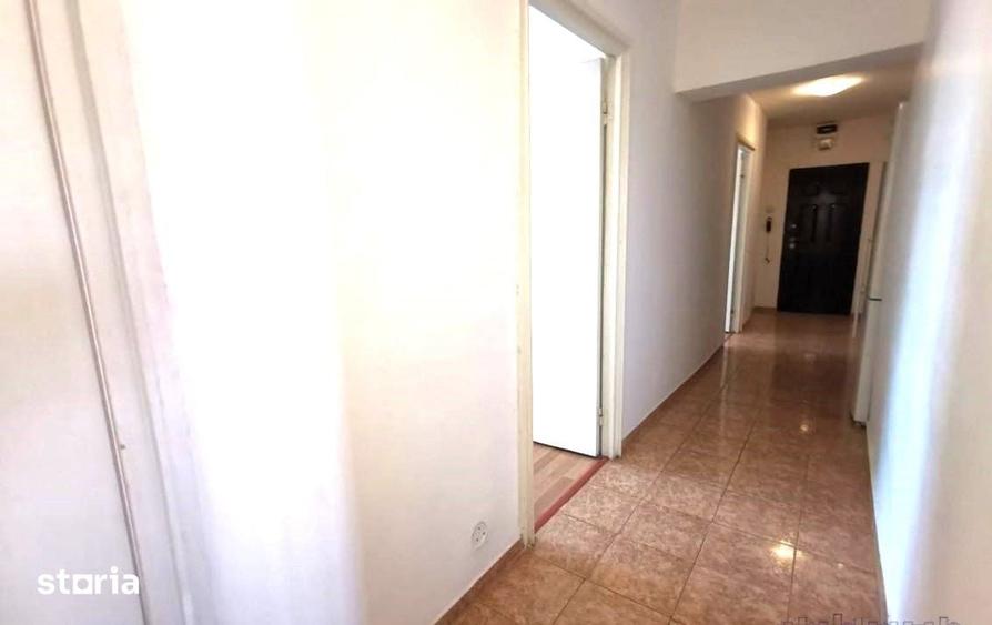 Apartament cu 4 camere decomandat în Militari