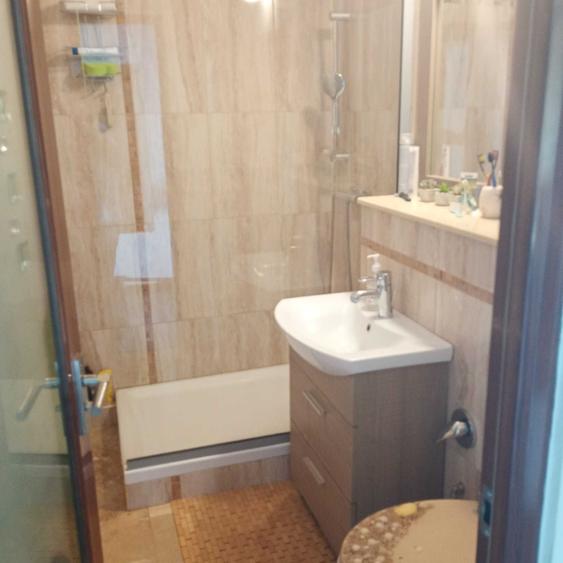 Apartament cu 2 camere decomandat în Găvana