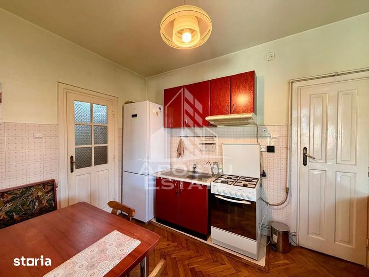 Apartament cu 4 camere, mobilat în Bogdăneștilor