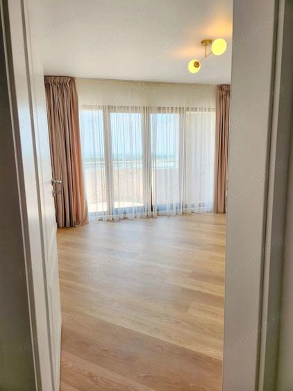 Apartament cu 3 camere decomandat în Faleză