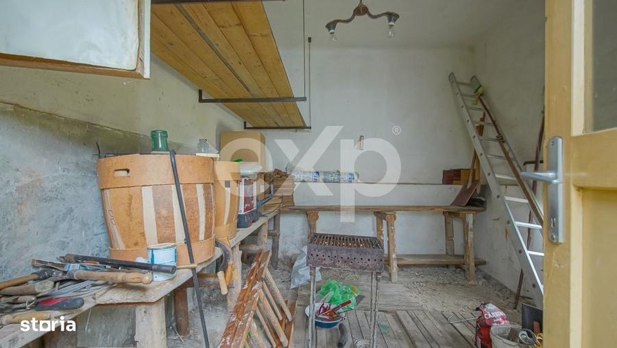 Casă cu 4 camere în Schei