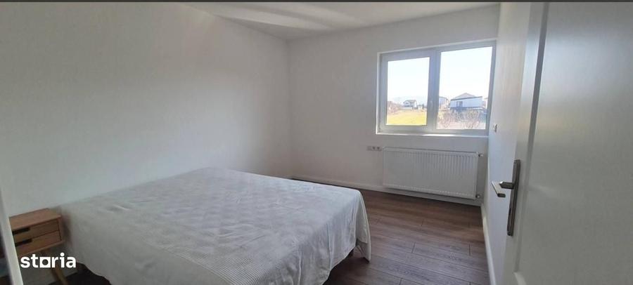 Casă cu 4 camere cu Teren 340 Mp în Central