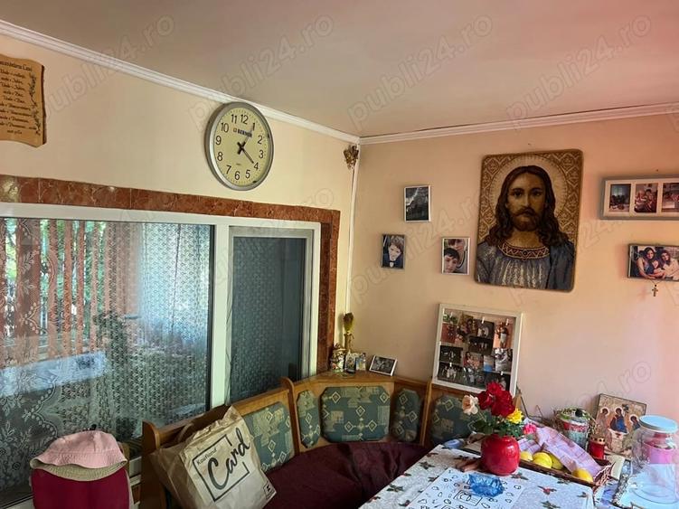 Casă cu 4 camere cu Teren 1748 Mp în Cosmești