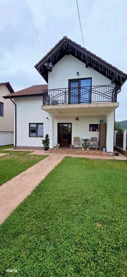Casă cu 4 camere în Copăcelu