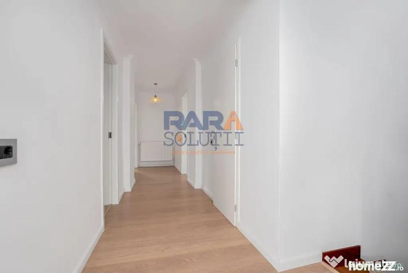 Casă cu 5 camere cu Teren 859 Mp în Central
