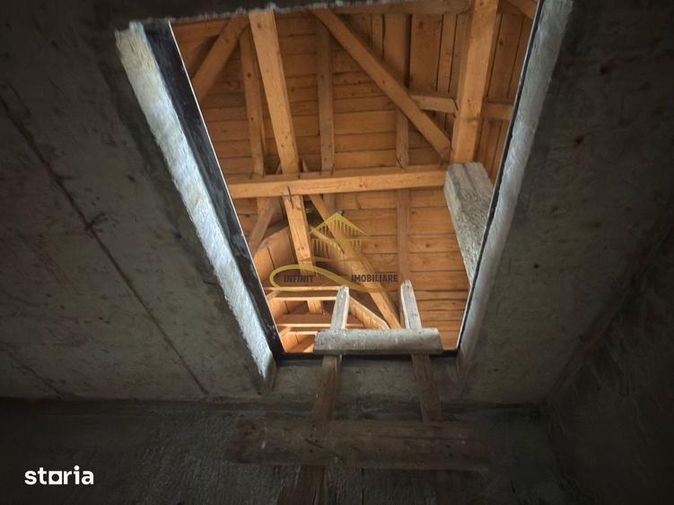 Casă cu 4 camere cu Teren 370 Mp în Mărgineni