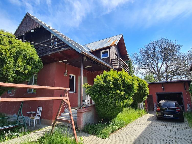 Casă individuală cu 5 camere cu Canalizare în Podul Vadului