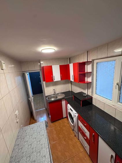 Apartament cu 2 camere decomandat în Cantemir