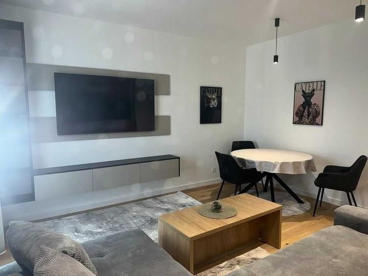 Apartament cu 2 camere decomandat în Aviației