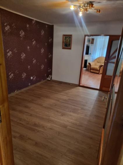 Casă individuală cu 6 camere cu Canalizare în Iaslovăț