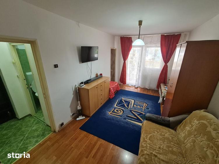 Garsonieră decomandată în Micălaca