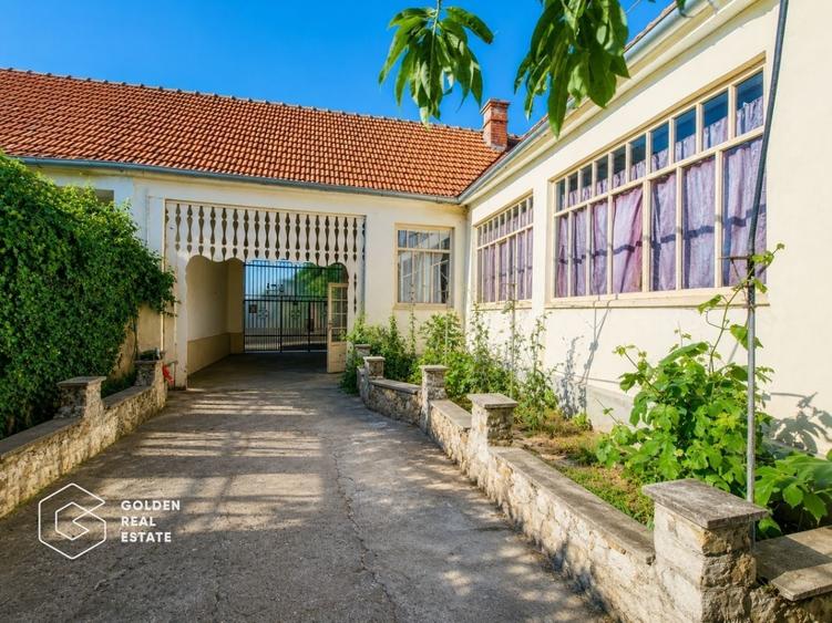 Casă individuală cu 4 camere cu Canalizare în Păuliș