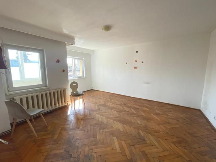Apartament 2 camere | Boxa| Renovabil | decomandat | Etaj 1 | 56mp | Sub Stadion - 1