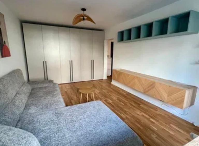 Apartament cu 2 camere decomandat în Turda