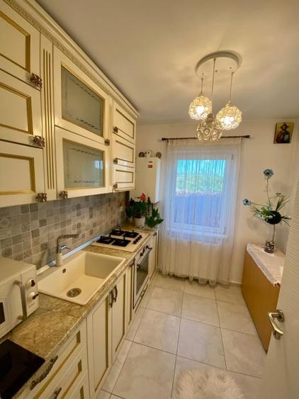 Apartament cu 2 camere decomandat, mobilat în Bucium