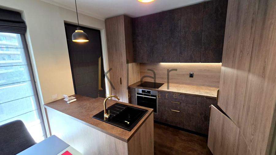Apartament cu 2 camere semidecomandat, mobilat în Plopilor