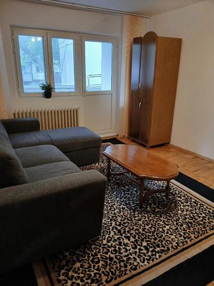 inchiriez apartament 3 camere - 3