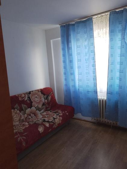 Apartament cu 2 camere decomandat în Berceni