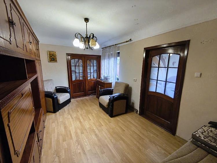 Casă cu 2 camere cu Teren 200 Mp în Central