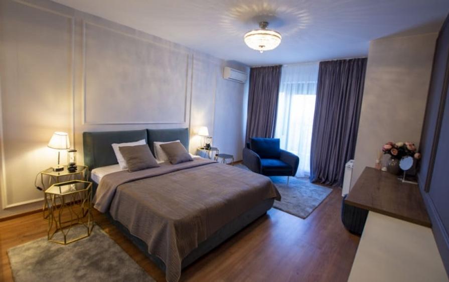 Apartament cu 3 camere decomandat, mobilat în Iancu Nicolae