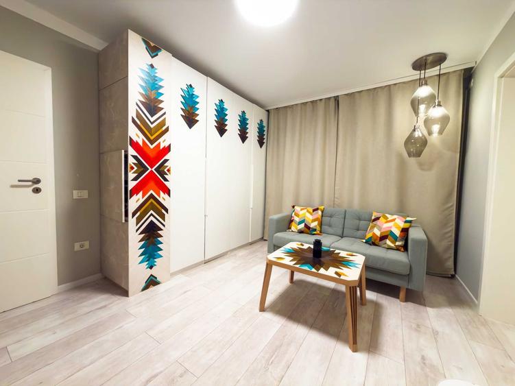 Apartament cu 2 camere semidecomandat, mobilat în Ultracentral