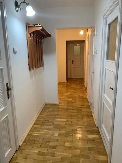 Apartament cu 3 camere decomandat în Griviței