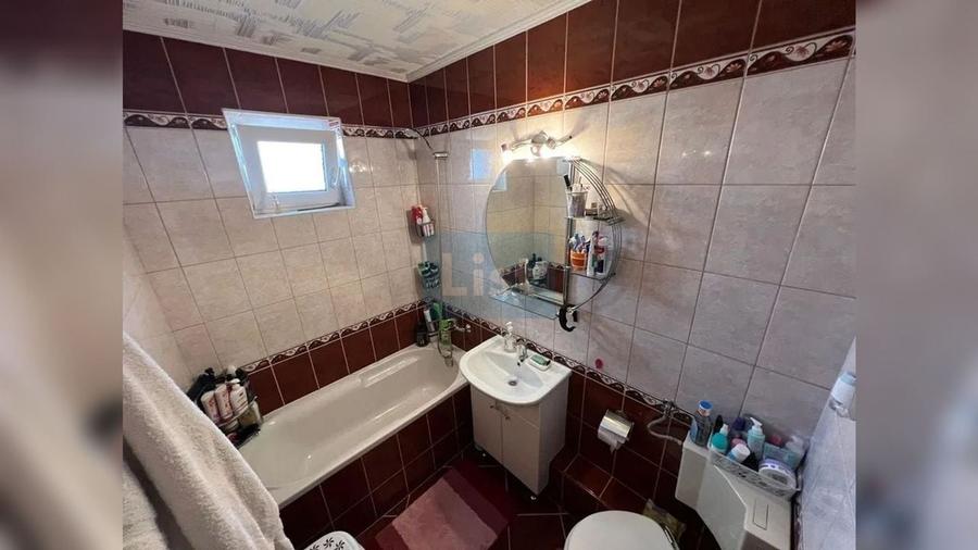 Apartament cu 2 camere semidecomandat, mobilat în Gherla