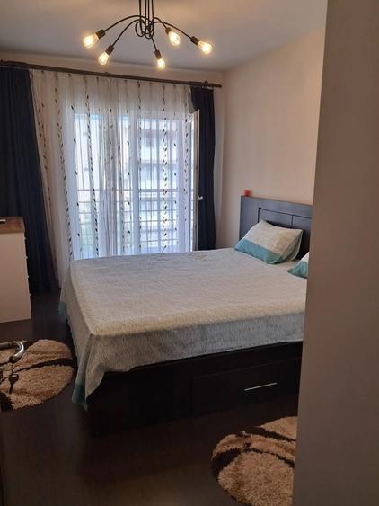 Apartament cu 3 camere decomandat în Găvana