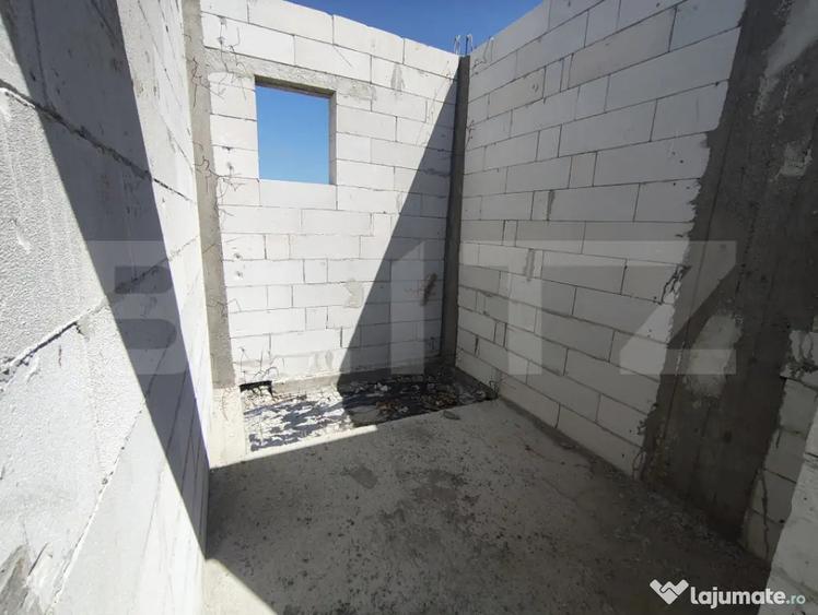 Casă cu 3 camere cu Teren 630 Mp în Leș