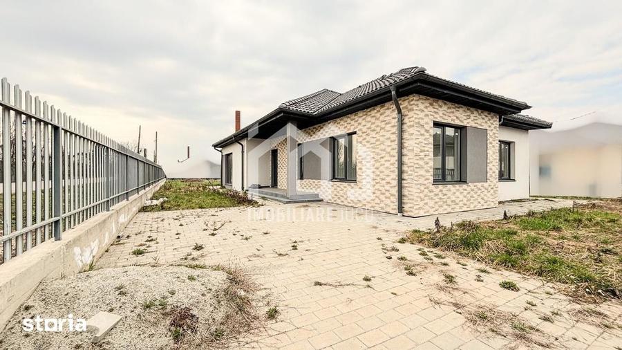 Casă cu 4 camere cu Teren 670 Mp în Jucu