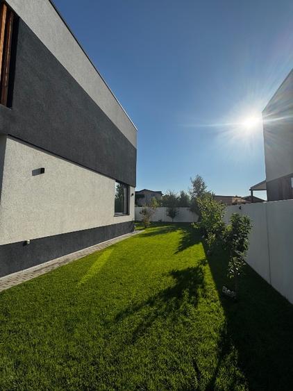 Casă individuală cu 5 camere cu Garaj în Corbeanca
