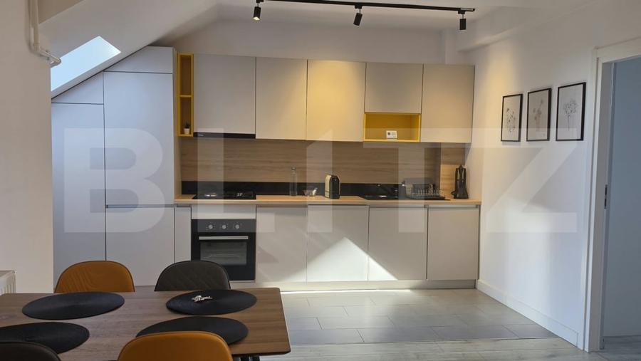 Apartament cu 2 camere semidecomandat, mobilat în Nord