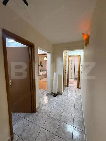 Apartament cu 4 camere decomandat în Vest