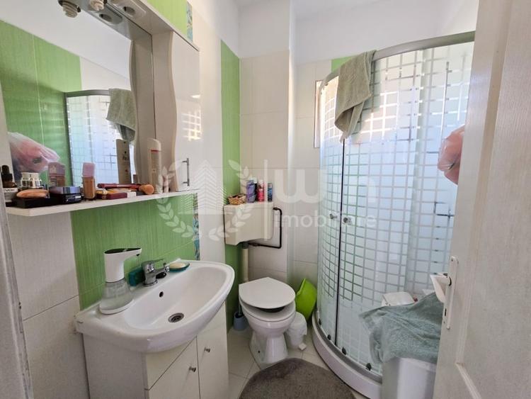 Casă individuală cu 7 camere cu Canalizare în Gruia