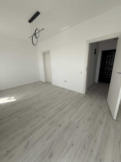 Apartament cu 3 camere decomandat în Chiajna