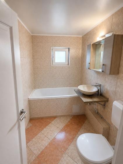 Apartament cu 2 camere decomandat în Mărăcineni