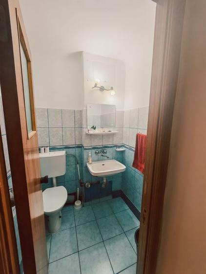 Apartament cu 3 camere decomandat în Mofleni