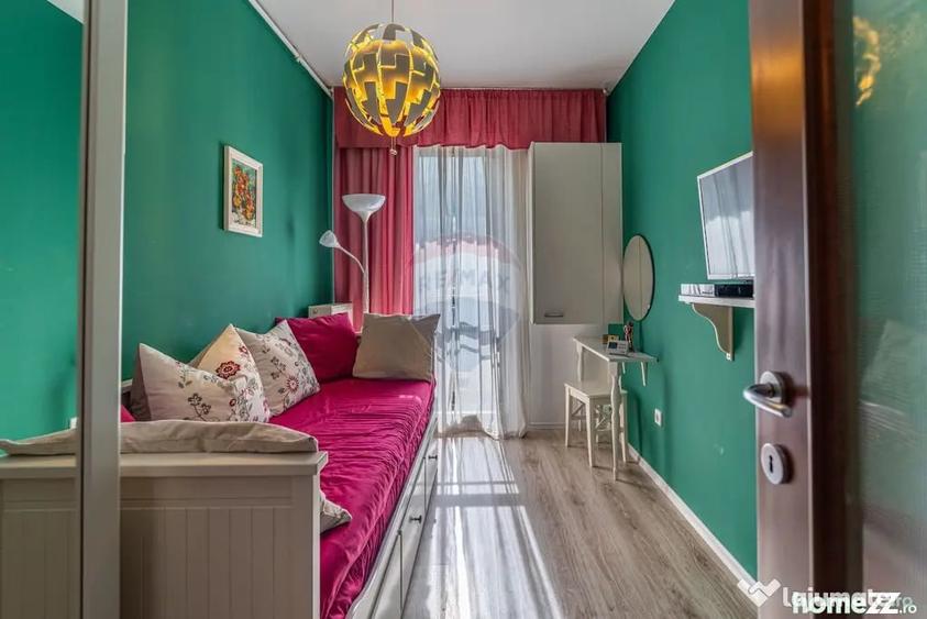 Apartament cu 2 camere decomandat în Castelul Peleș