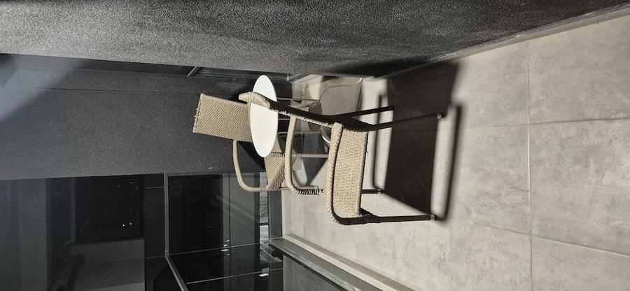 Apartament cu 2 camere decomandat în Energia