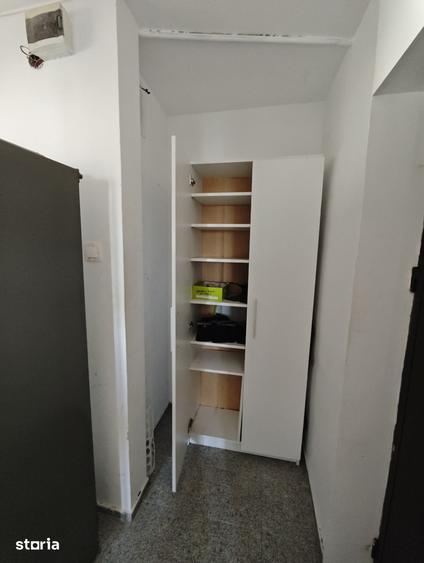 Apartament cu 3 camere în Colentina