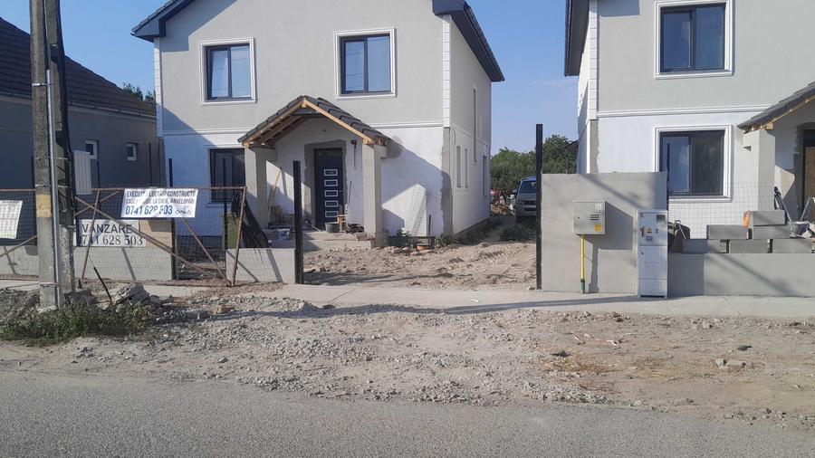 Casă cu 4 camere în Central