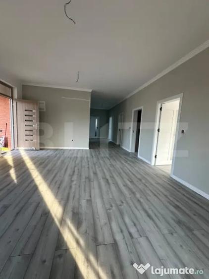 Casă cu 4 camere cu Teren 500 Mp în Central