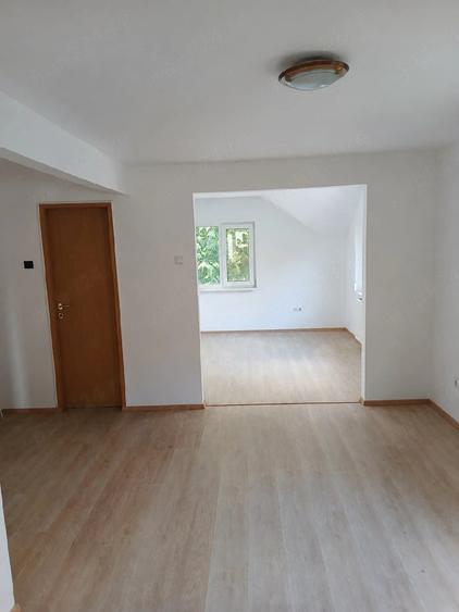 Spațiu comercial, de 80 mp, în Central