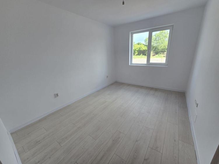 Garsonieră decomandată în Braytim